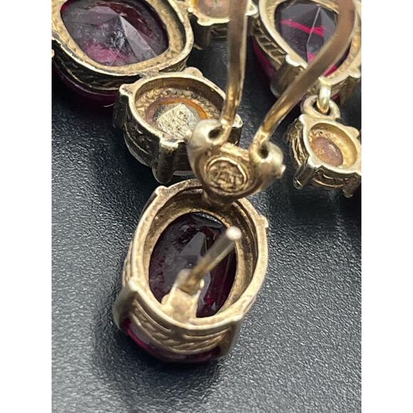 Beautiful Vintage Signed Red Clear Rhinestone Chandelier Clip On Earrings - Picture 11 of 16